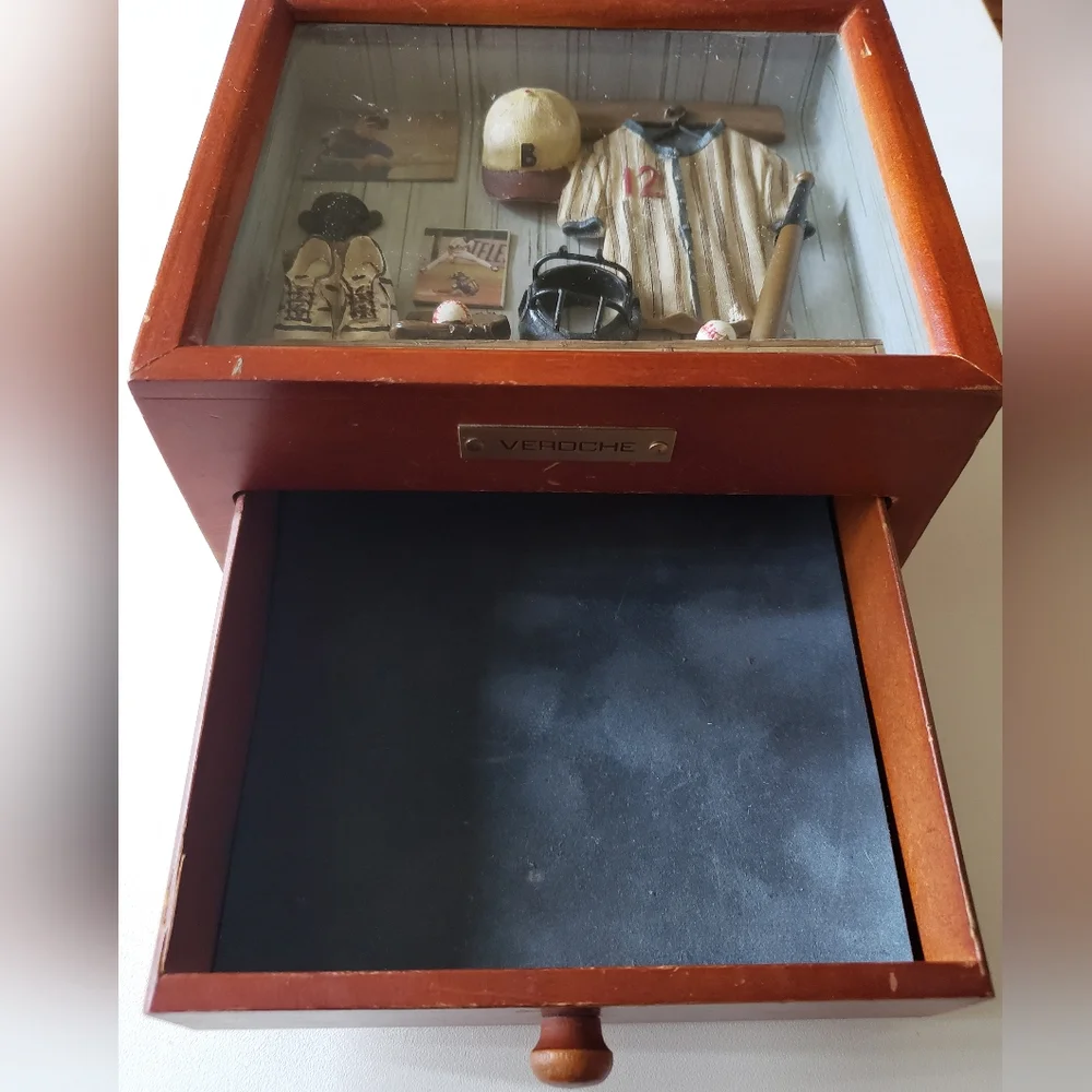 VEROCHE Baseball Collectible Storage Box